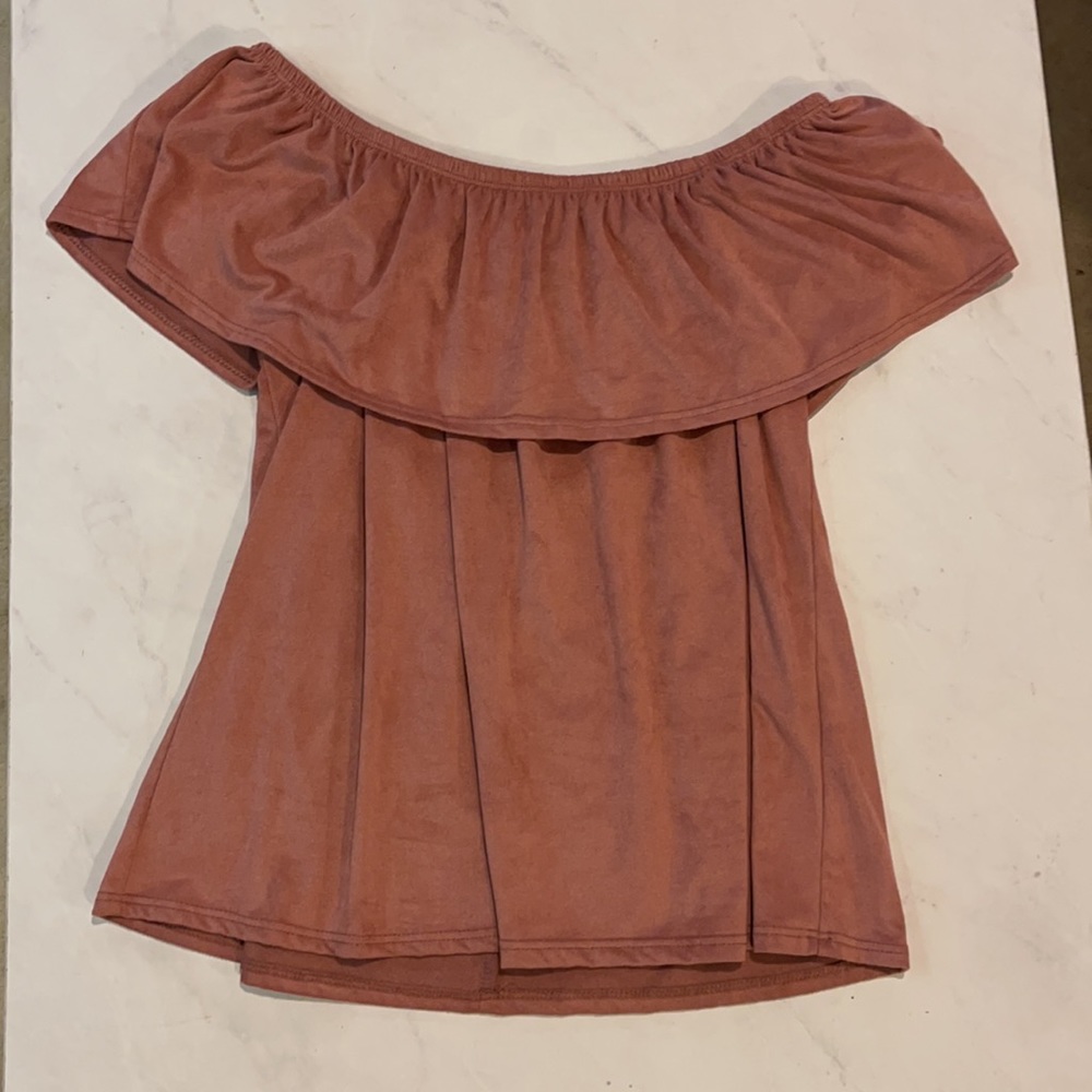 Off the shoulder pink shirt